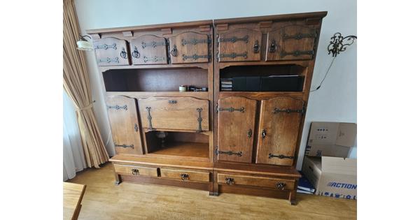 4 delige eiken servieskast.