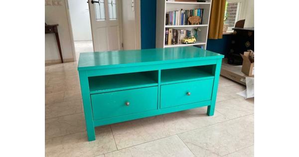 Mintgroene Hemnes tv-meubel