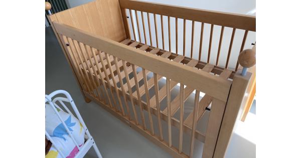 Houten ledikant met matras