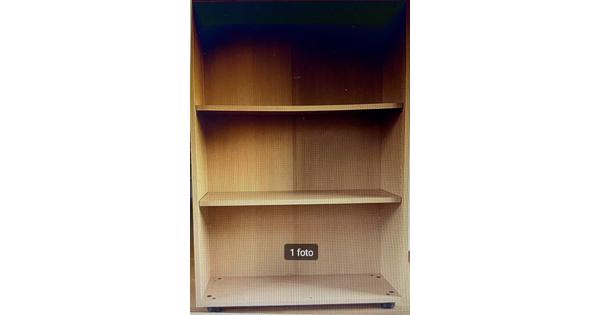 Set van boeken/tv kasten (3)