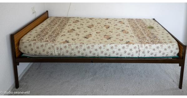 Eenpersoonbed 90 x 200 cm