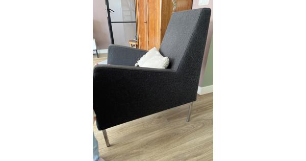 Fauteuil donker grijs modern 