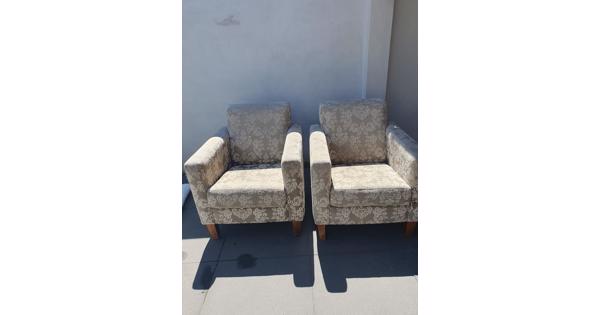 2 fauteuils 