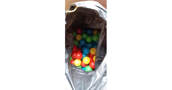 Plastic ballenbak ballen