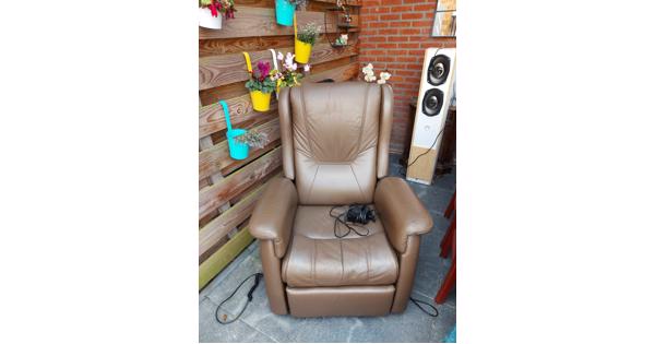 Elektrische verstelbare stoel