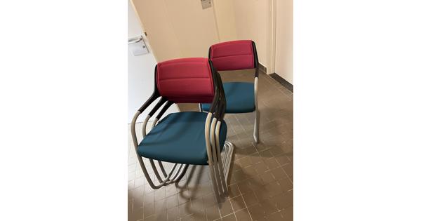 8 kantoor stoelen