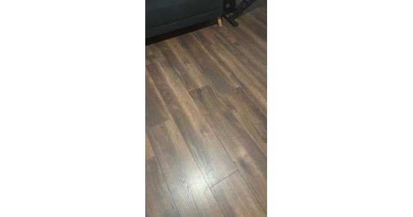 Donkereiken laminaat vloer 40m2