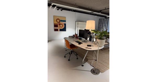 Bureaus / kantoortafel 3 stuks