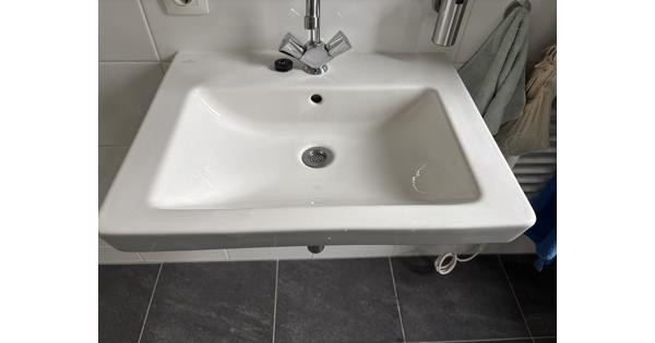 Wastafel  60cm breed 47 diep 