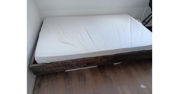 Twijfelaar bed 120x200cm