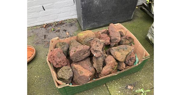 Doos Lavastenen - rood ca 25 kg