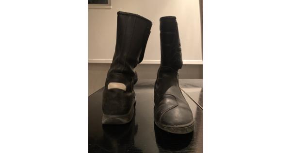 Motorpak (winter/Zomer) incl laarzen (44) en handschoenen