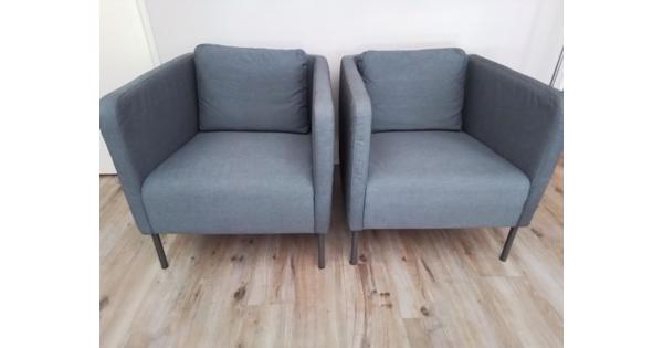 Twee stoelen