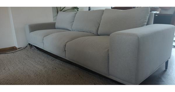 3-zits bank Connolly