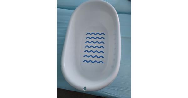 Praktisch babybad met anti-slip