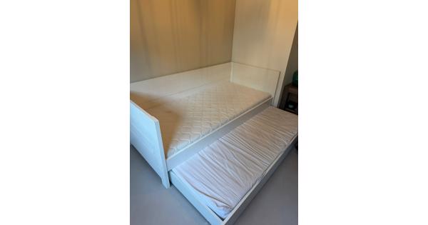 Bedbank uitschuifbed logeerbed