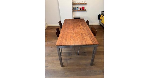 Eettafel 200cm lang x 90 diep x 75 hoog