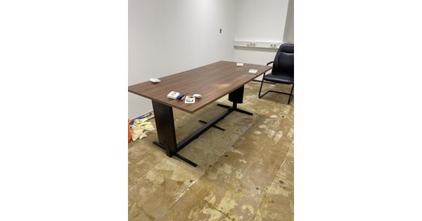 Bureaus en bureaustoelen