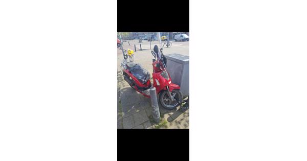 Kymco people.s blauw kenteken 