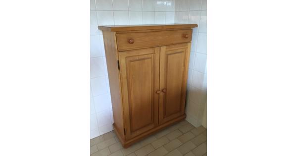 Kast met 1 lade en 2 deuren