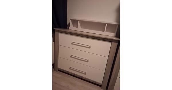 Ladenkast of commode 