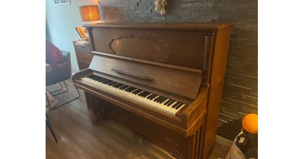 Hupfer piano uit 1926. 