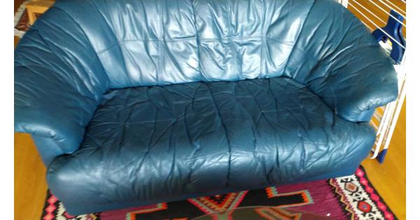 2 zits donker blauwe leren bank