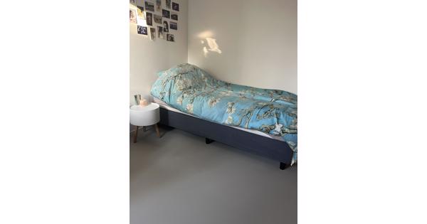 Mooie boxspring 200x80cm in/ex matras