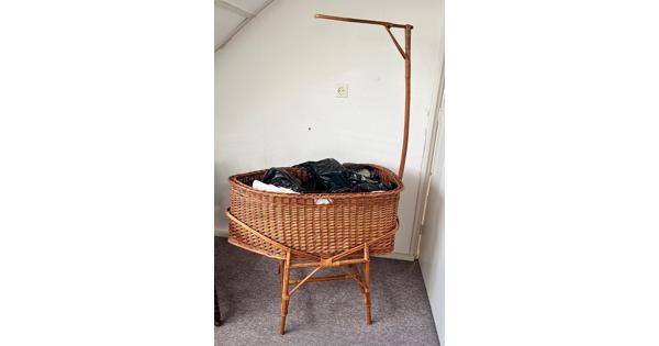Rotan wieg