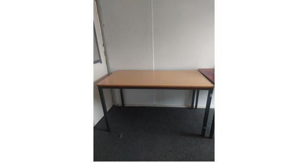 Groot tafel/ big desk