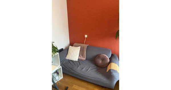 Gebruikt bankje op zoek naar een studentenkamer/chillkamer