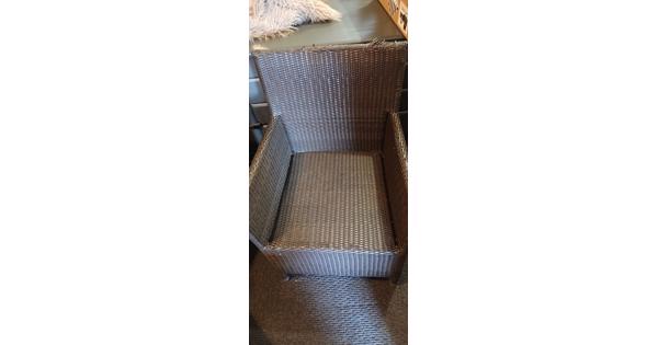 Stoelen 3 stuks gratis