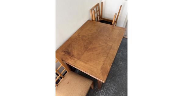 Eettafel hout