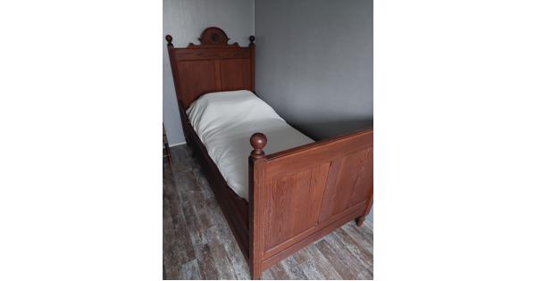 Antiek bed