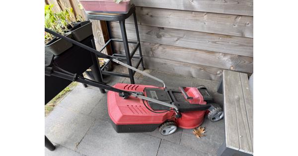Grasmaaier op accu defect (zonder accu)