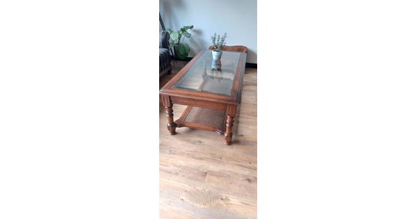 Eiken salontafel met glasplaat
