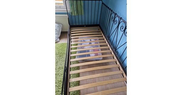 Ikea princessenbed zwart met lattenbodem 90/200