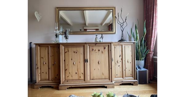 Groot antiek grenen dressoir