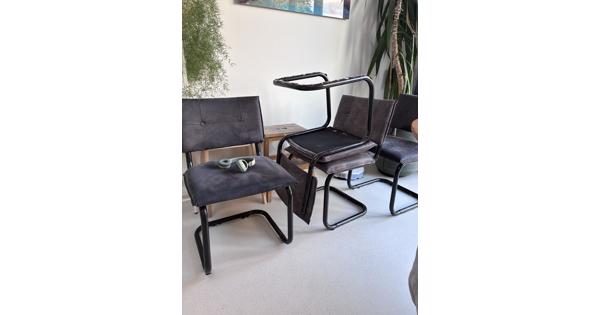 4 eetkamerstoelen