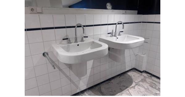 DURAVIT Wastafel met Philip Starck kranen 2 x