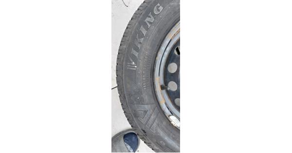 2 autobanden op velg