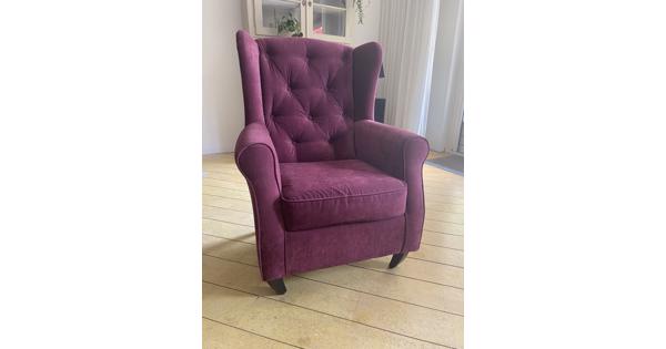 Rode stoffen fauteuil