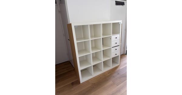 Witte IKEA Kallax kast