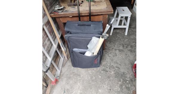 Antieke fototoestellen en fotoparasol