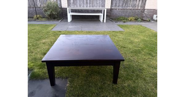 Houten bruine salontafel 