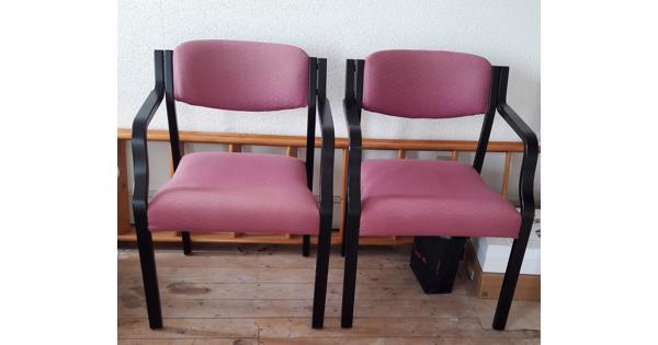 Twee stoelen, schoon 