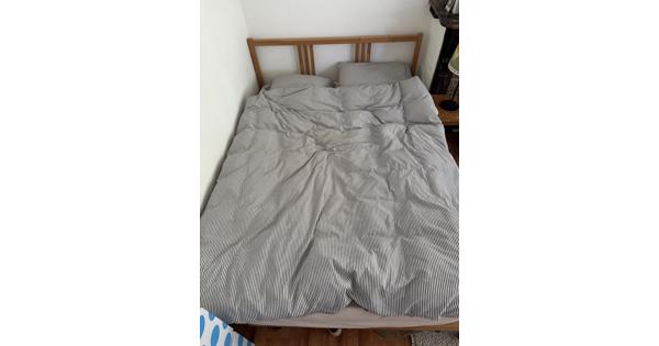 Bed IKEA 140x200 incl. Lattenbodem