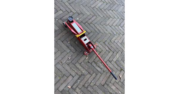 Garagekrik, moet bijgevuld