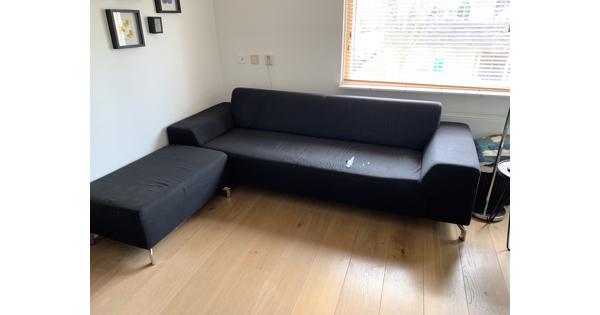 Driezitsbank met hocker