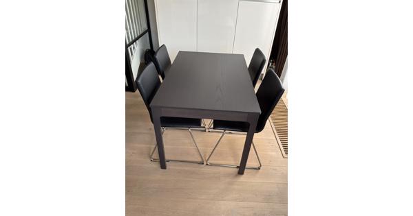 Uitschuifbare eethoek van ikea